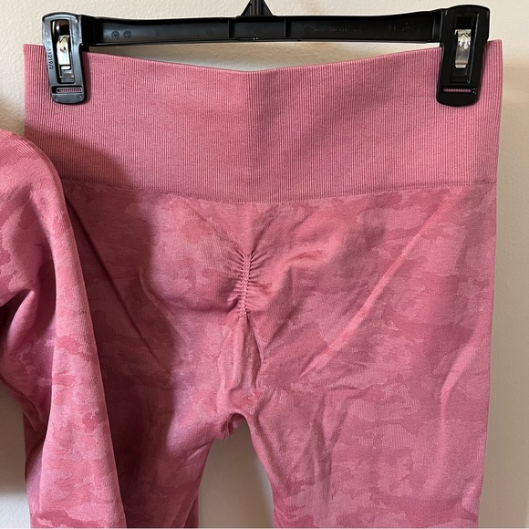 Gymshark Adapt Pink Camo Seamless Long Sleeve Top AND High Rise Leggings (Set) - Picture 8 of 9